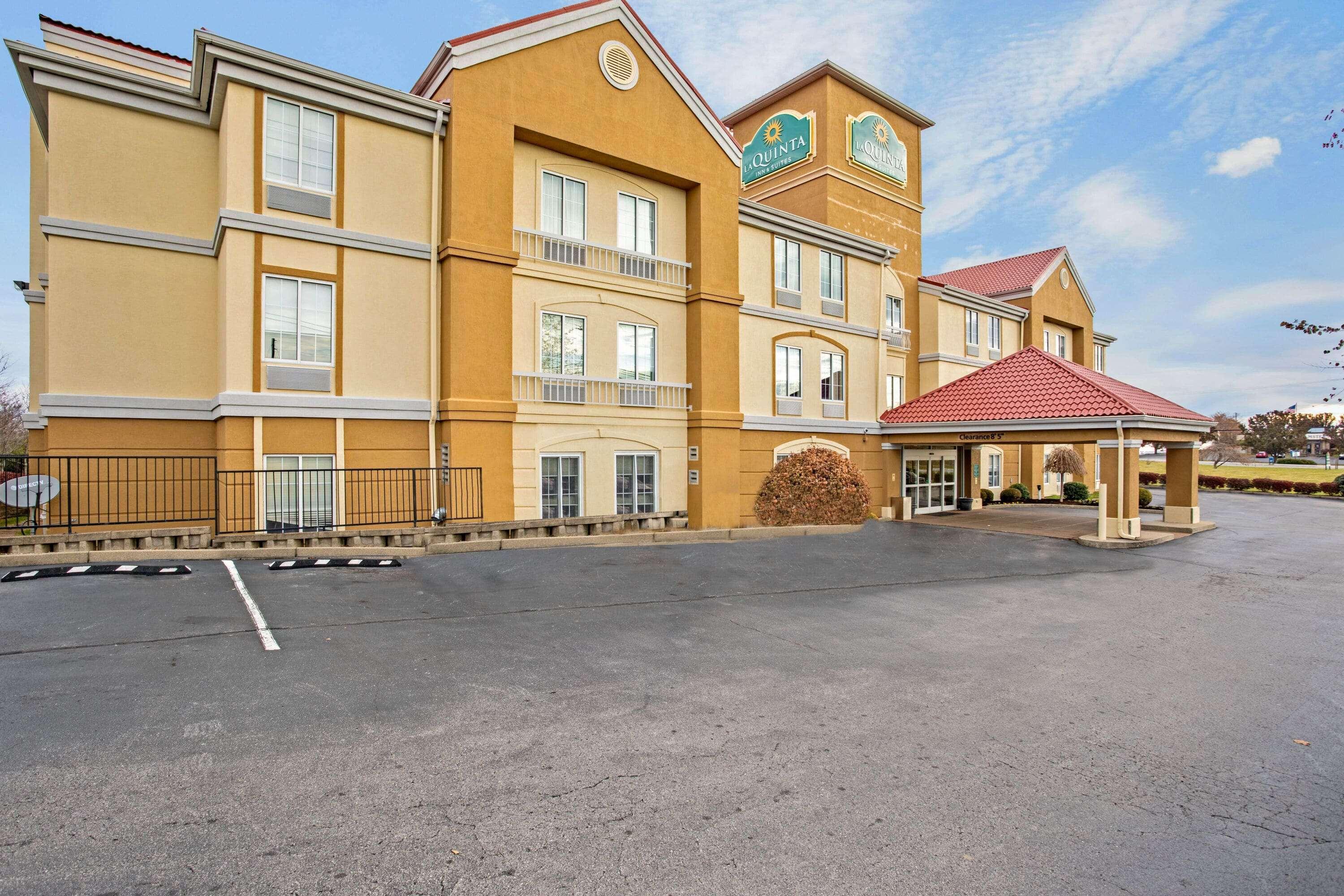 La Quinta By Wyndham Lexington South / Hamburg Hotell Exteriör bild